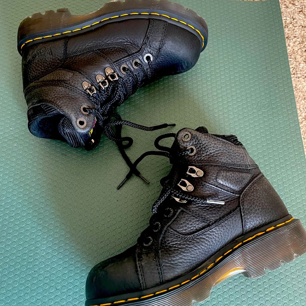 DR. MARTENS Iron Bridge - INDUSTRIAL look
